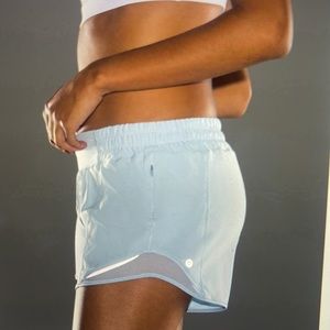 Lululemon Hotty Hot short 4in